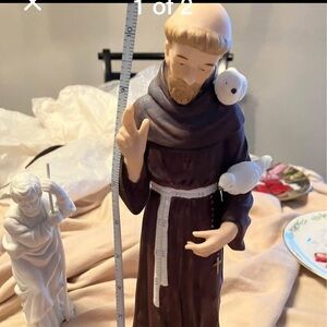 Saint Francis of Assisi Figurine with Doves